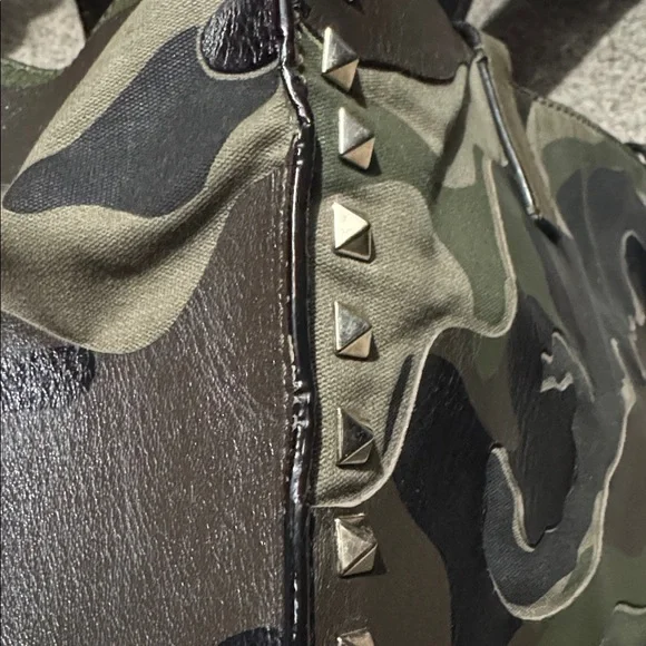 Valentino Camo Leather/Canvas Tote - Picture 14 of 16